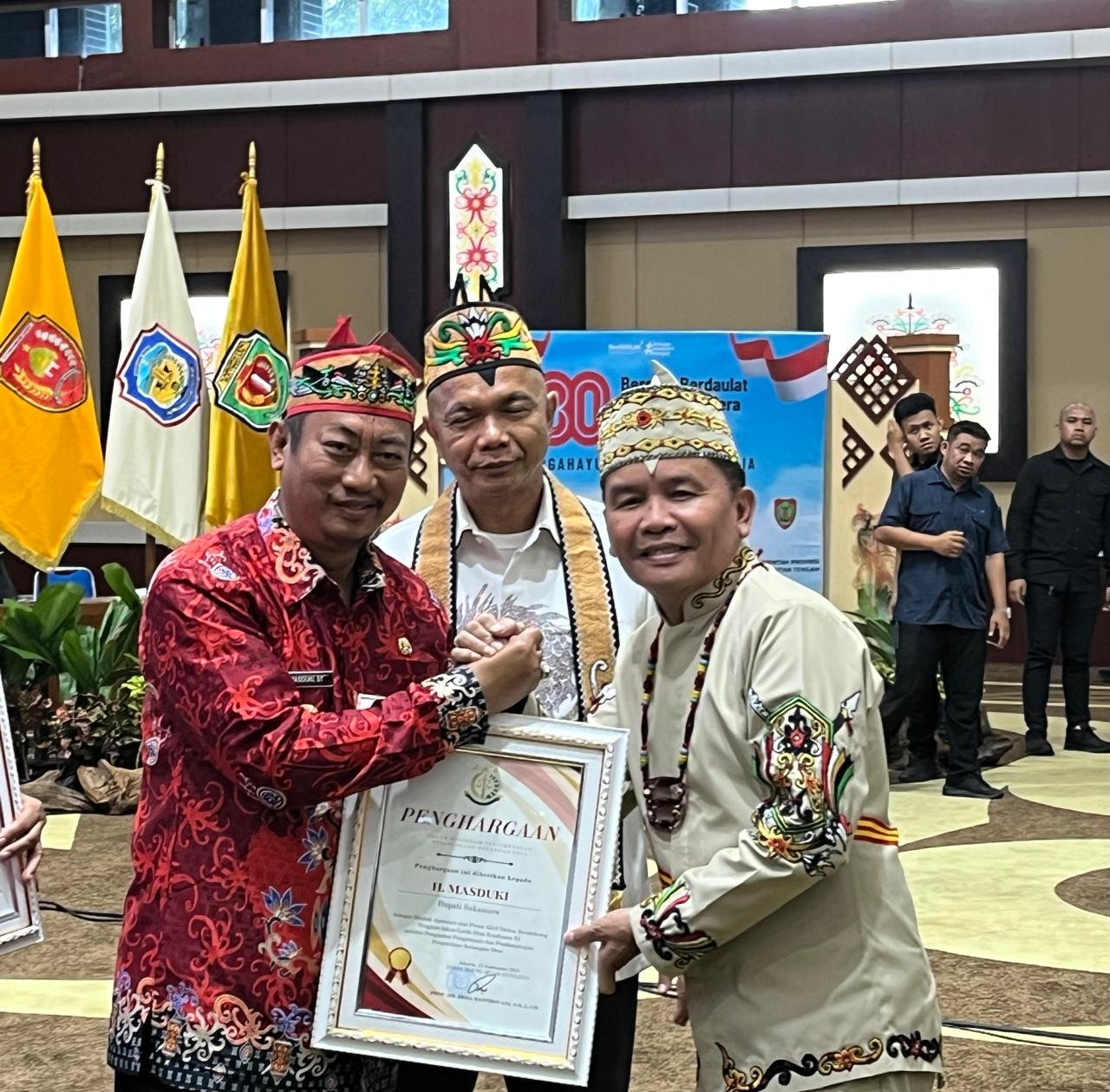 Bupati Kabupaten Sukamara terus tingkatkan pembangunan demi rakyatnya 8f53bda4 c044 4952 96a2 8d0f2919071c