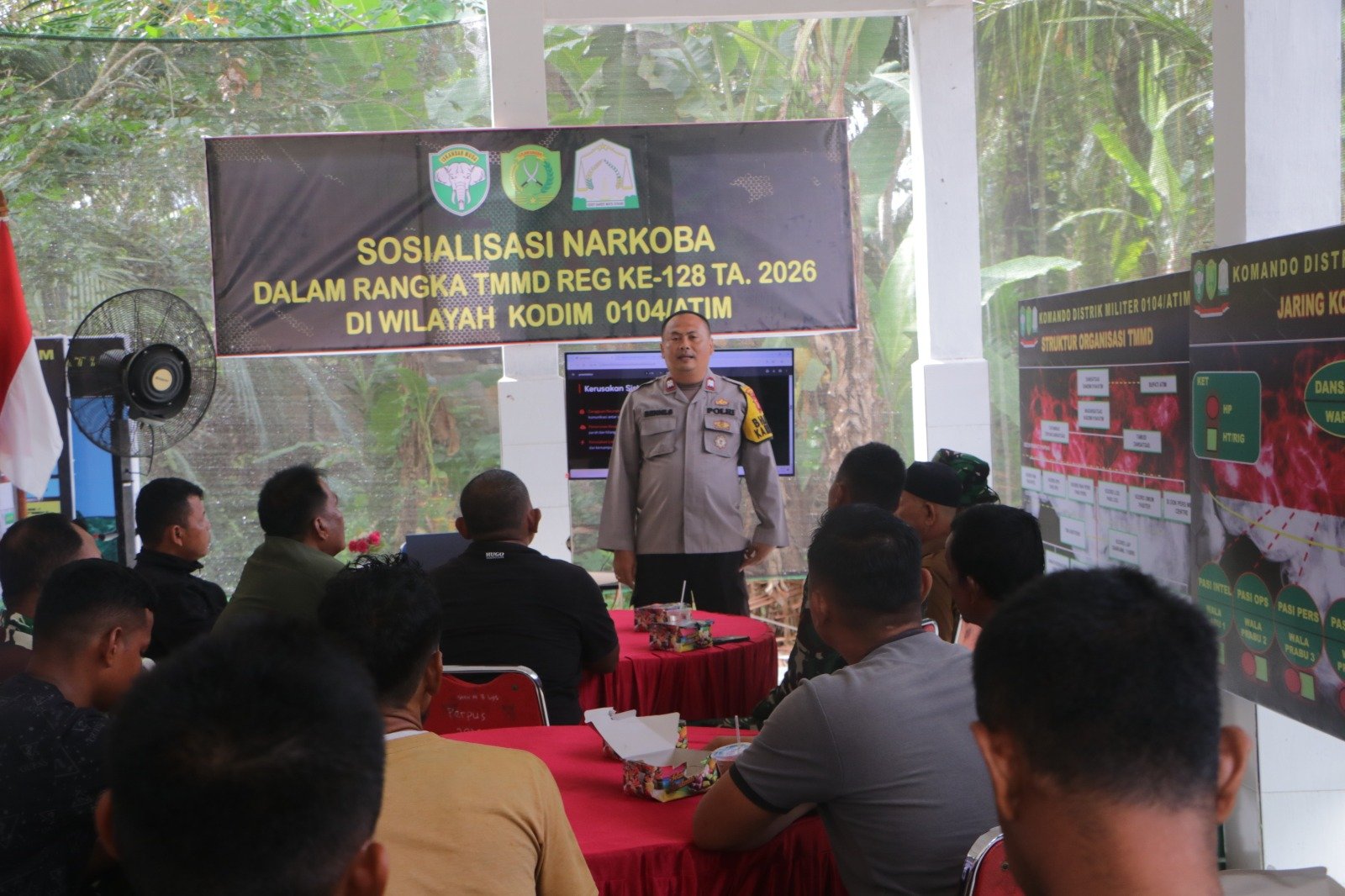 Ada yang Mengancam Generasi Desa? Posko TMMD Reg ke-128 Jadi Tempat Peringatan a620f66f 2292 45a6 b732 c98eb18ac3b6