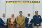 Pemerintah Kota (Pemko) Langsa resmi menjalin kerja sama dengan Lembaga Penyiaran Publik (LPP) Radio Republik Indonesia (RRI) Lhokseumawe dalam bidang penyiaran informasi pembangunan daerah e4dcf65a 8ccd 4ffd 8d27 58dd469c8068