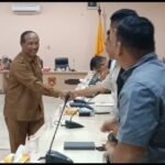 DPRD Kotawaringin Barat dalam RDP denga PT ASTRA Grup mulai di Sorot warga masyarakat Kobar f2b751f1 eea0 41ab 9f51 95e6282d2f91