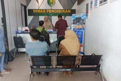 Pelayanan Disdik Kota Palangka Raya Dinilai Ramah, Tertib, dan Tidak Berbelit-belit img 20260804 wa0043