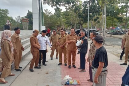 Bupati Sukamara Serahkan Bantuan Pangan Kartu Huma Betang Sejahtera (KHBS) untuk 1.966 Warga di Lima Kecamatan img 20260804 wa0095