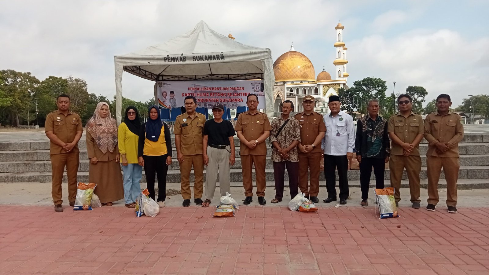 Masduki Ajak Jajaran Pemerintah Kawal Penyaluran Kartu Huma Betang Sejahtera agar berjalan secara transparan, akuntabel, dan tepat sasaran. img 20260804 wa0099