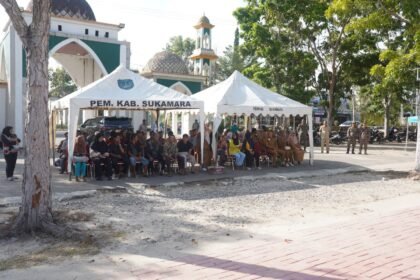 Bupati Sukamara Salurkan Bantuan Pangan KHBS 2026, Tegaskan Komitmen Tingkatkan Kesejahteraan Masyarakat img 20260804 wa0120