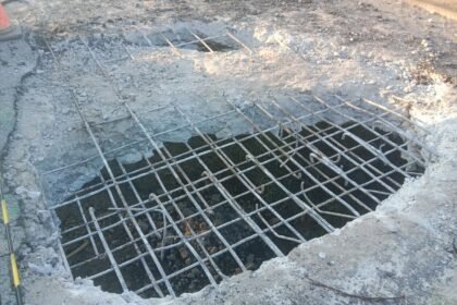 Pengecoran Jembatan KM 7 Pangkalan Bun–Kotawaringin Lama Terus Dikebut, Kendaraan Berat Masih Dilarang Melintas img 20260805 wa0062(1)