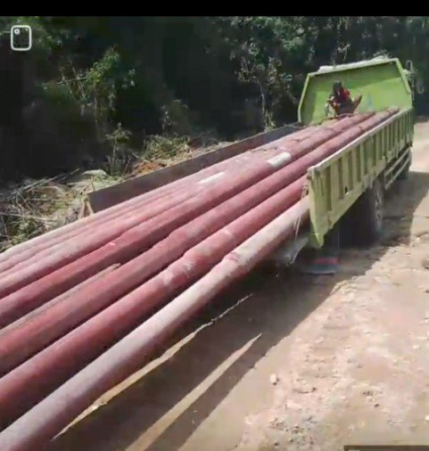 Kepemimpinan Petrus Ito Pangestu Bawa Perubahan, Desa Karang Besi Terus Benahi Infrastruktur dan Pelayanan Masyarakat img 20260810 wa0042
