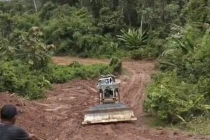 Warga Apresiasi Perubahan Desa Karang Besi, Kepemimpinan Petrus Ito Pangestu Dinilai Semakin Dekat dengan Kebutuhan Masyarakat img 20260810 wa0043
