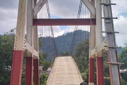 Jembatan Gantung Jadi Akses Alternatif, Warga Karang Besi Kini Lebih Mudah Beraktivitas img 20260811 wa0011