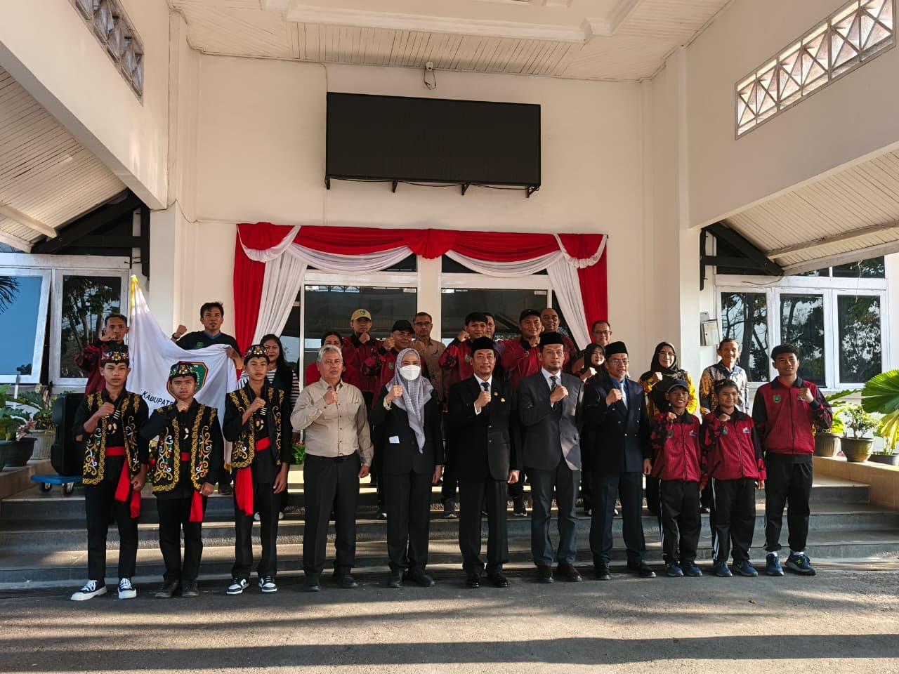 Masduki Berikan Dukungan Penuh Kontingen O2SN dan FL2SN Asal Kabupaten Sukamara Ke Tingkat Nasional 2026 img 20260815 wa0102