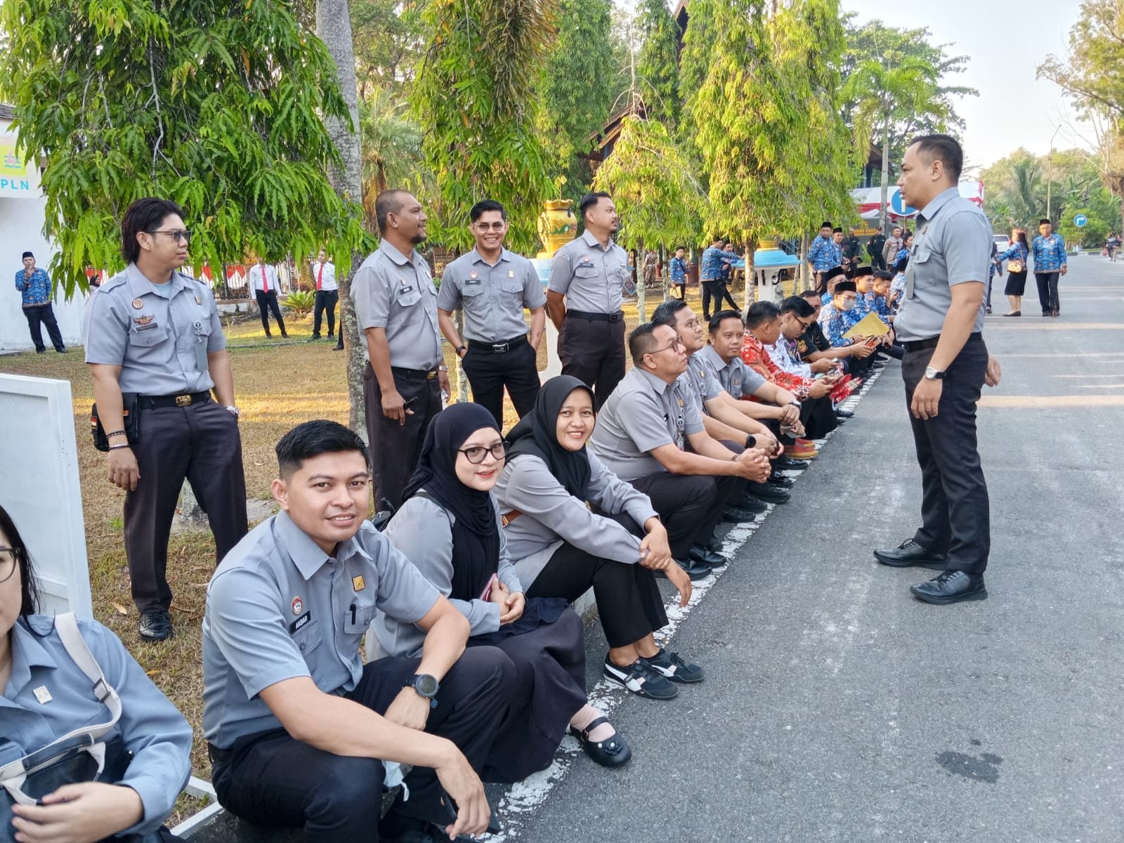 31 Jajaran Kemenkum Kalteng Hadiri HUT ke-81 RI Bersama Gubernur img 20260817 wa0049