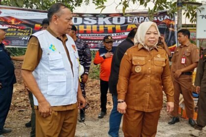 Jembatan Titian Papan Kayu Ulin Menuju Pustu Mendawai Belum Diserahterimakan, Operasional Pustu Diperkirakan tahun 2027 img 20260916 wa0005