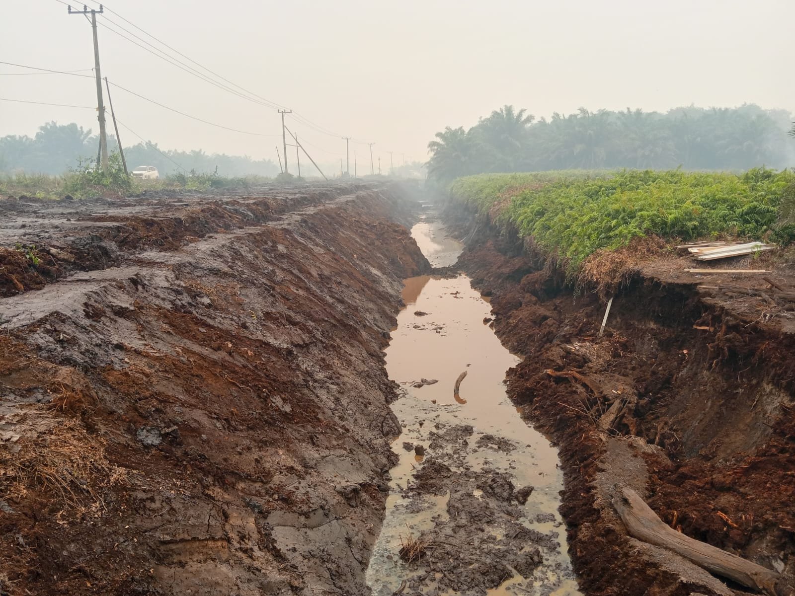Normalisasi Drainase Jalan Pangkalan Bun–Kolam, Upaya Mendukung Keindahan Kota img 20261014 wa0144