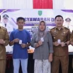 Bupati Masduki Salurkan Bansos melalui Kartu Huma Betang Sejahtera kepada Masyarakat Sukamara img 20261021 192537
